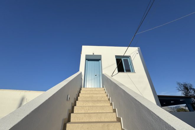 Archisearch - Η KRAFT Paints, μέλος του ομίλου Druckfarben, δίπλα στην Ομάδα Αιγαίου με την πλήρη ανακαίνιση για το «Σπίτι του Γιατρού» στο Κουφονήσι.