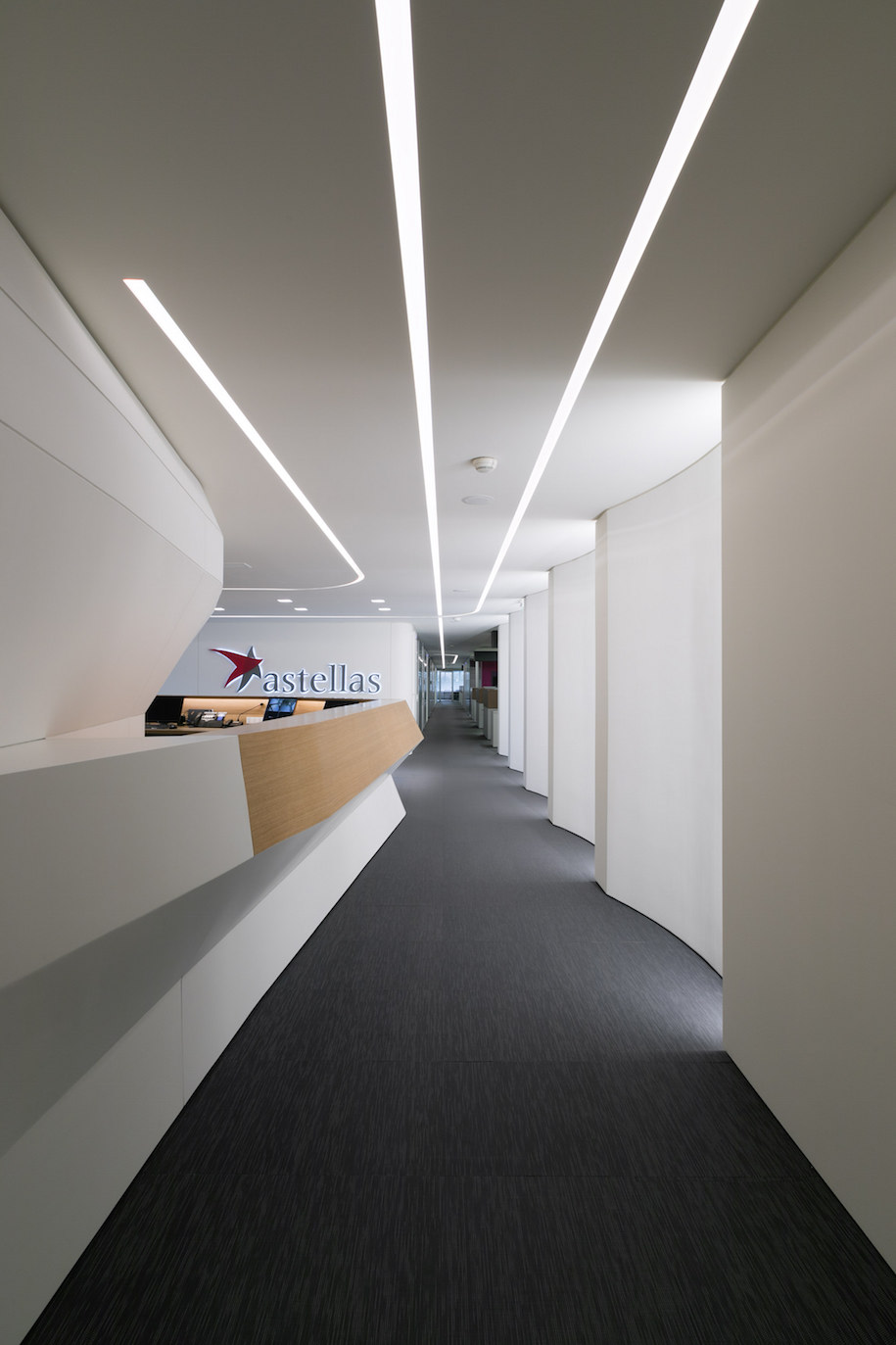 Archisearch Asset Office Interiors equip the new offices of Astellas Pharmaceutical in Maroussi