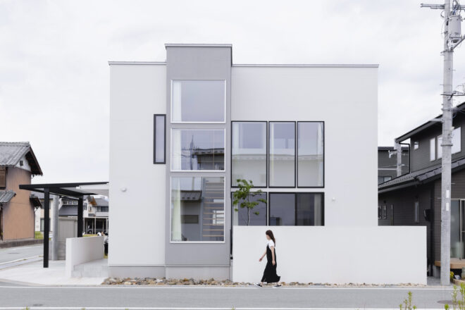 Archisearch - Nagahama house: a open and bright residence in a corner plot in Japan | ALTS Design office