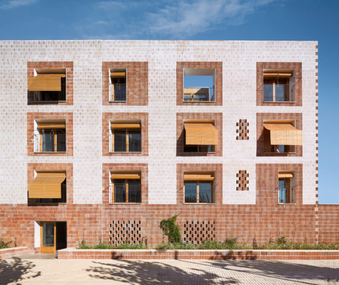 Archisearch - 24 Public dwellings in Platja d'en Bossa designed by 08014 arquitectura