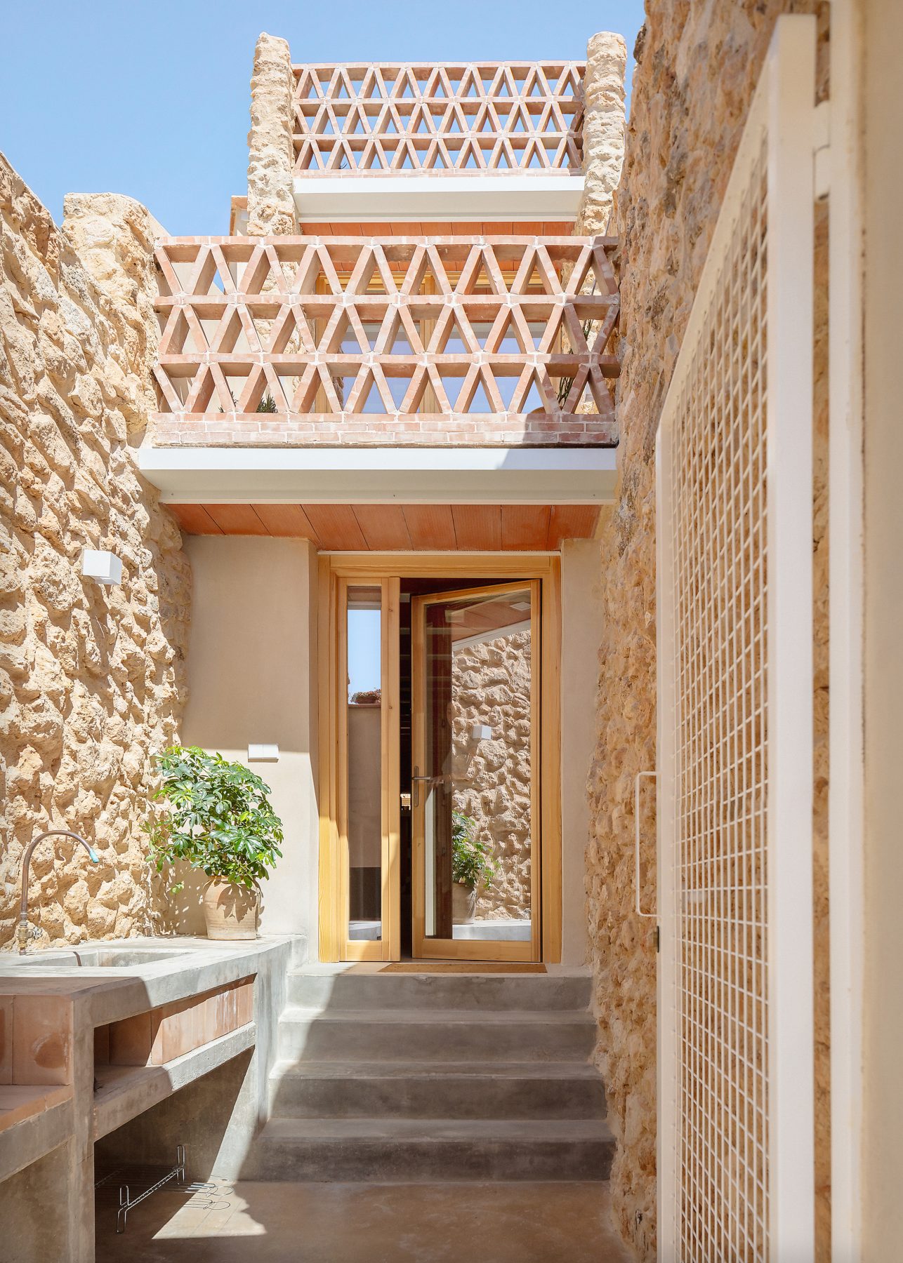 Archisearch Hospitality Atmospheres: Felipa House by Crux is a Contemporary Valencian Home-Like Rural Retreat