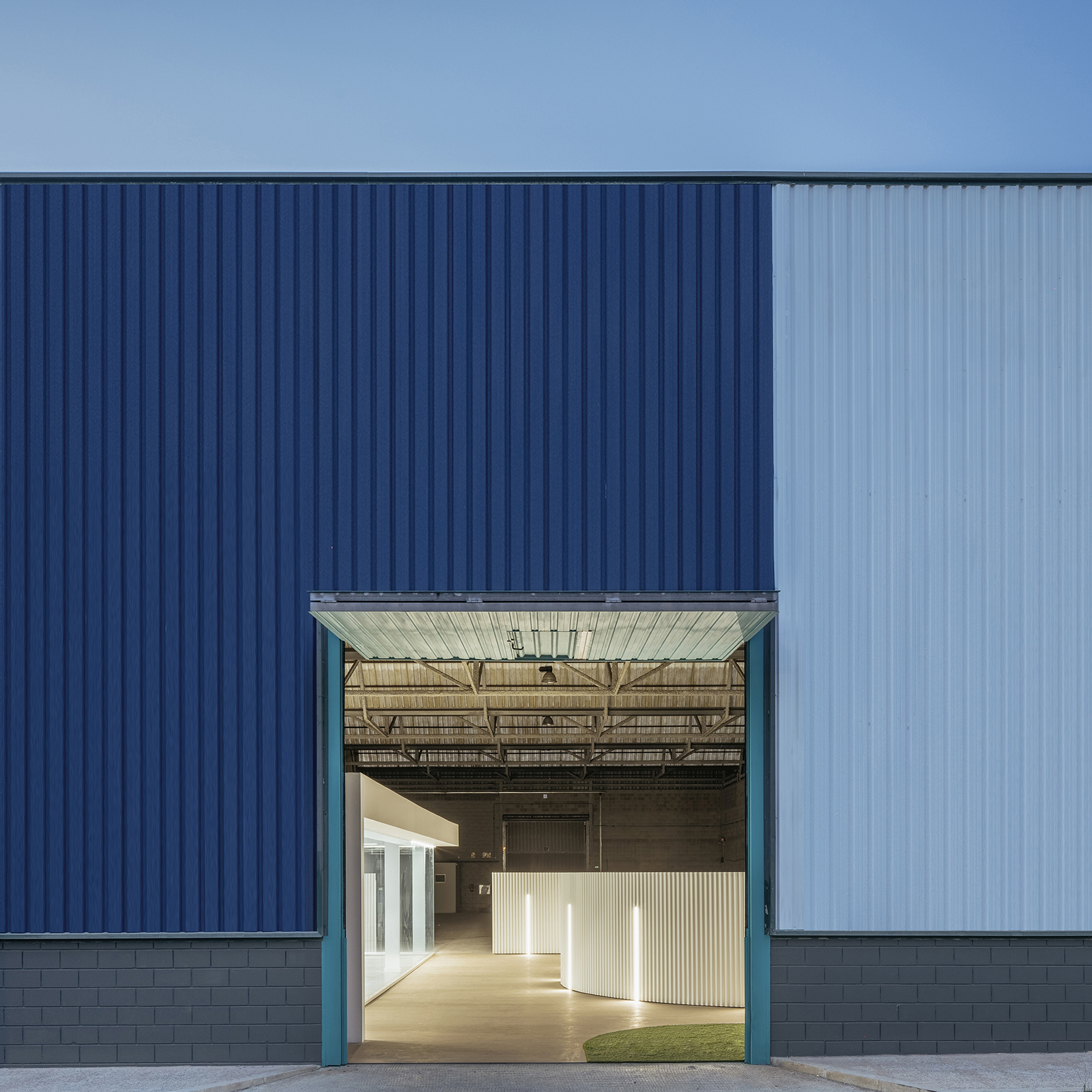 Archisearch Technological Centre in Alicante | by ESCULPIR EL AIRE 