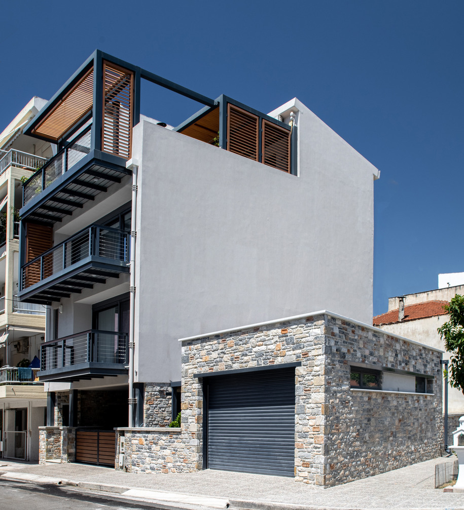 Archisearch Three-storey family residence with subsequent extension in Volos | by MKStudio Architects 