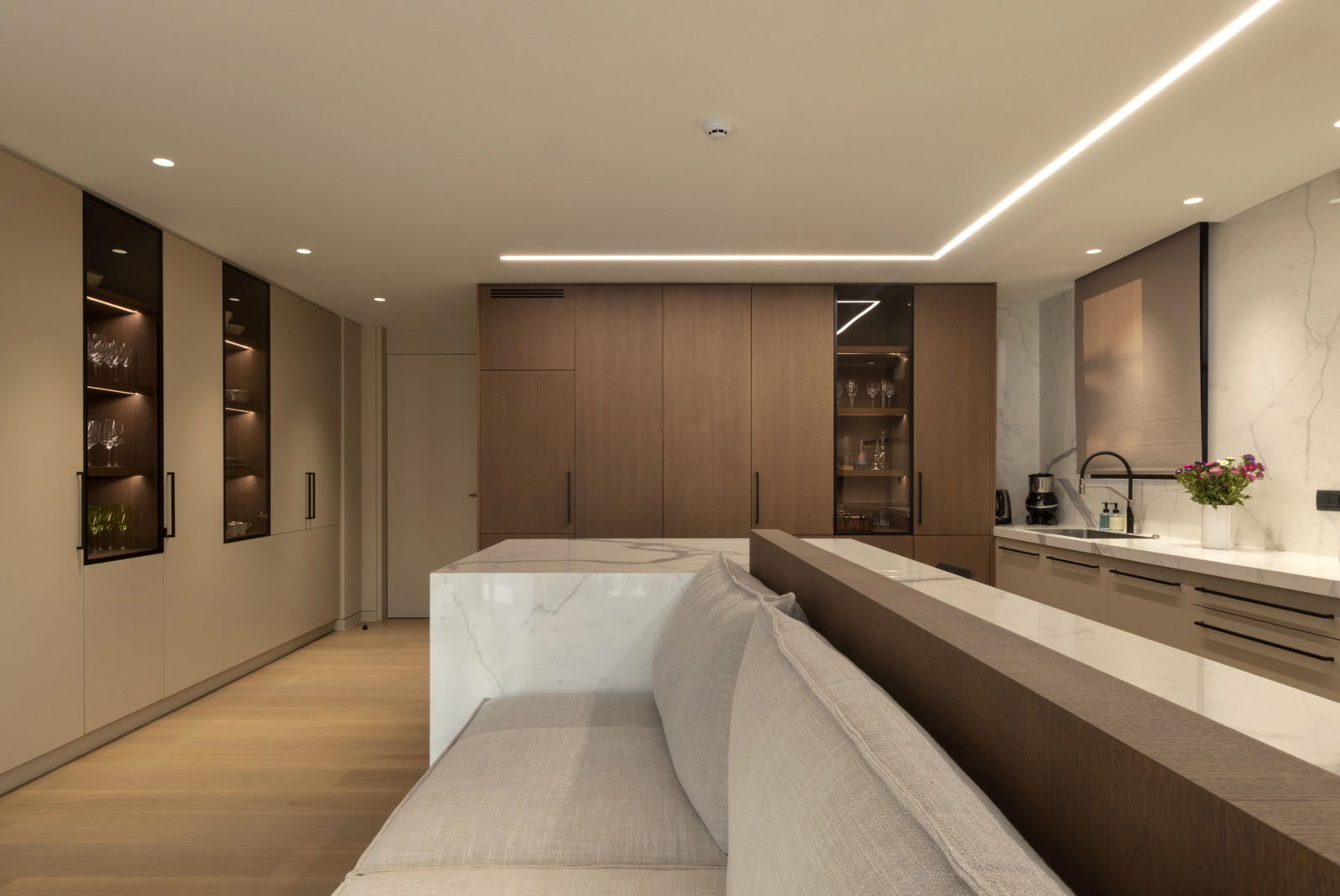 Archisearch H HUB Lighting and Innovation by Kafkas επιμελήθηκε το σχεδιασμό φωτισμού μίας κατοικίας στο Ψυχικό