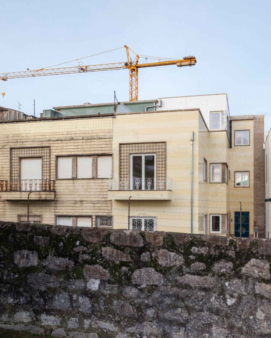 Archisearch Broken house in Porto, Portugal | Fala Atelier