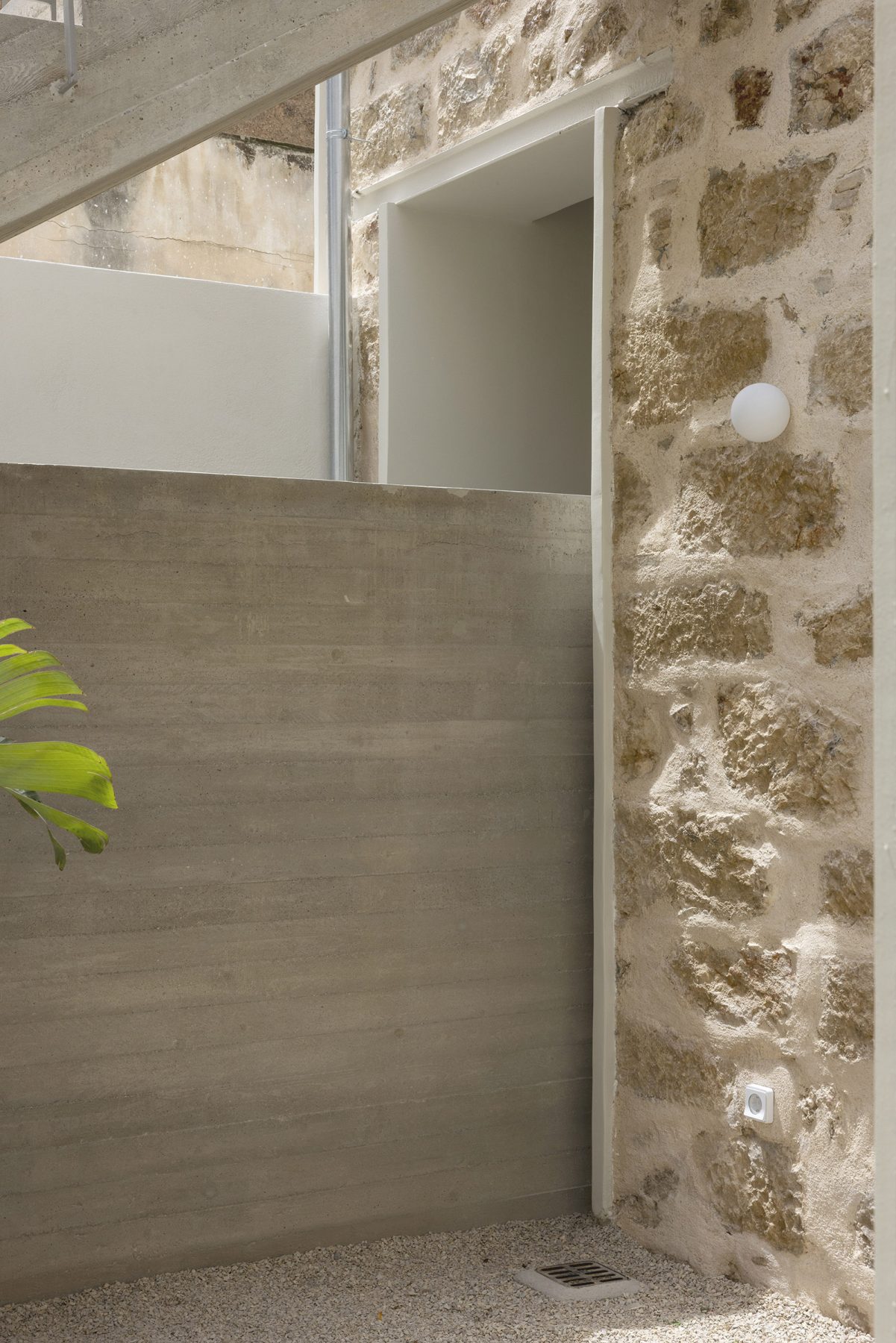 Archisearch Το γραφείο Theo Poulakos Studio κέρδισε Χρυσό Βραβείο Αρχιτεκτονικής για το έργο “Two Homes Under One Roof” στα GRAIL Awards 2026