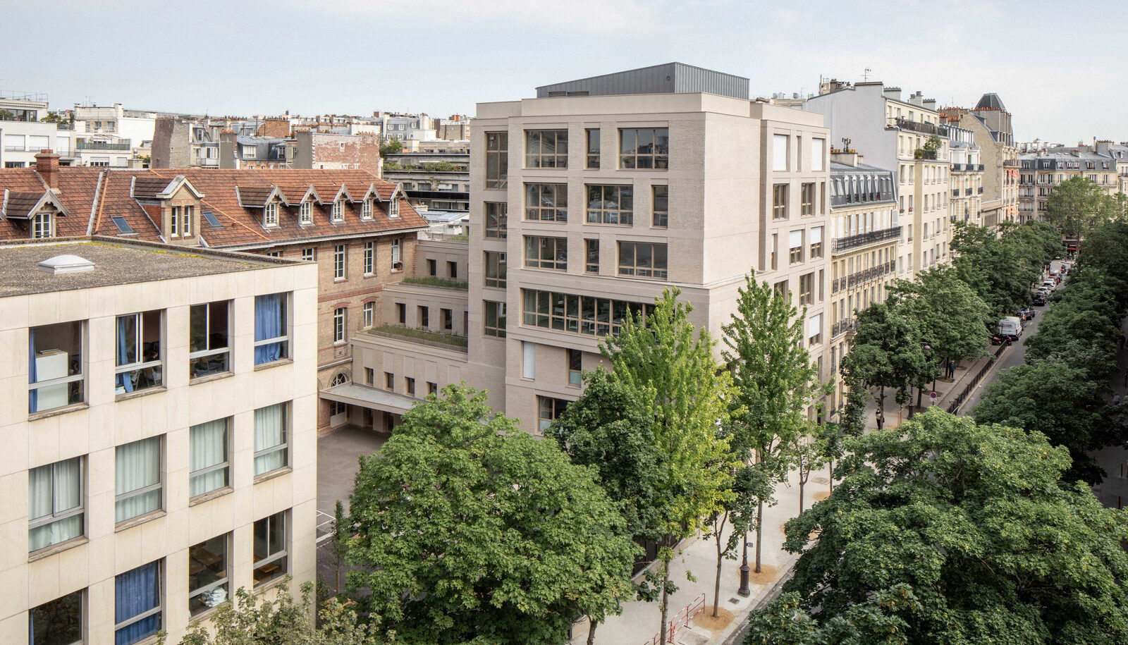 Archisearch Extension and renovation of the Notre-Dame des Oiseaux high school, in Paris | Bien-Urbain Architects & Fayolle Pilon Architects