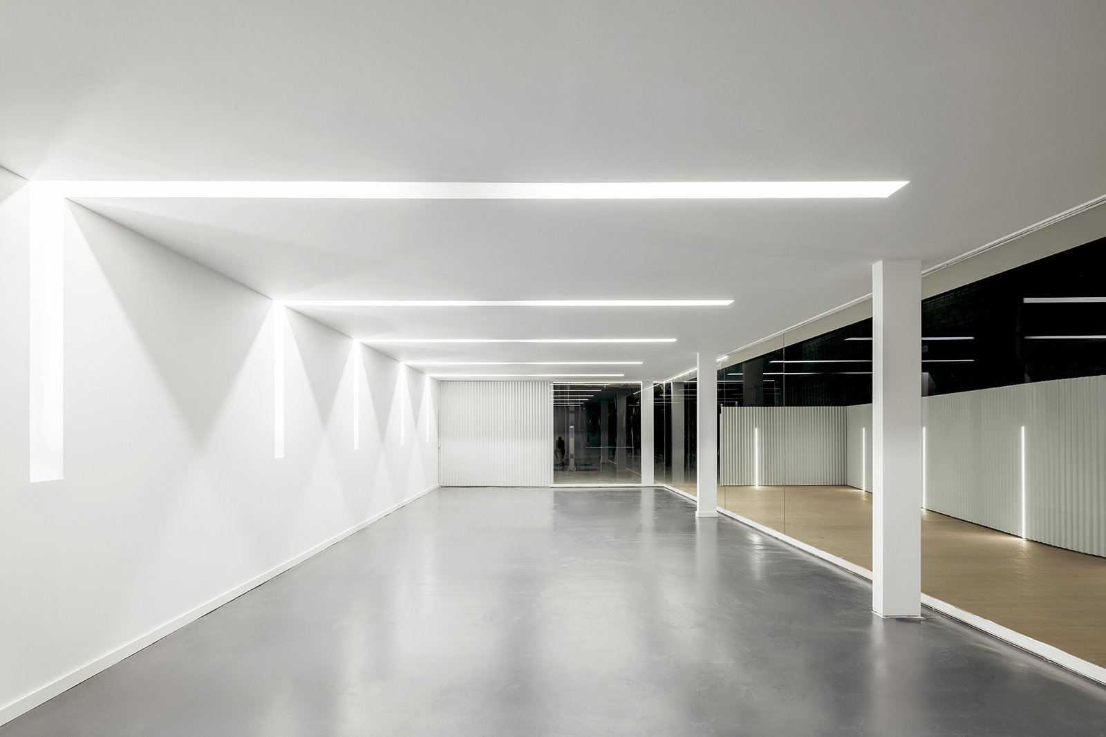 Archisearch Technological Centre in Alicante | by ESCULPIR EL AIRE 