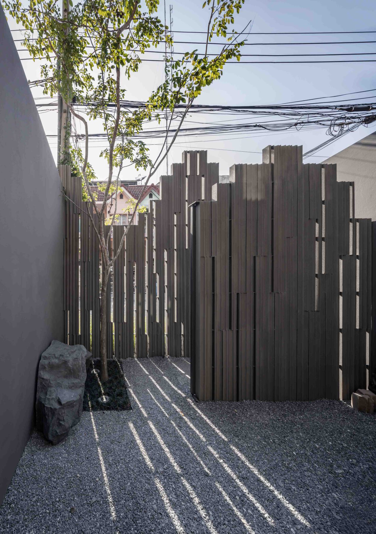 Archisearch Phetkasem Artist Studio in Bangkok, Thailand | HAS design and research