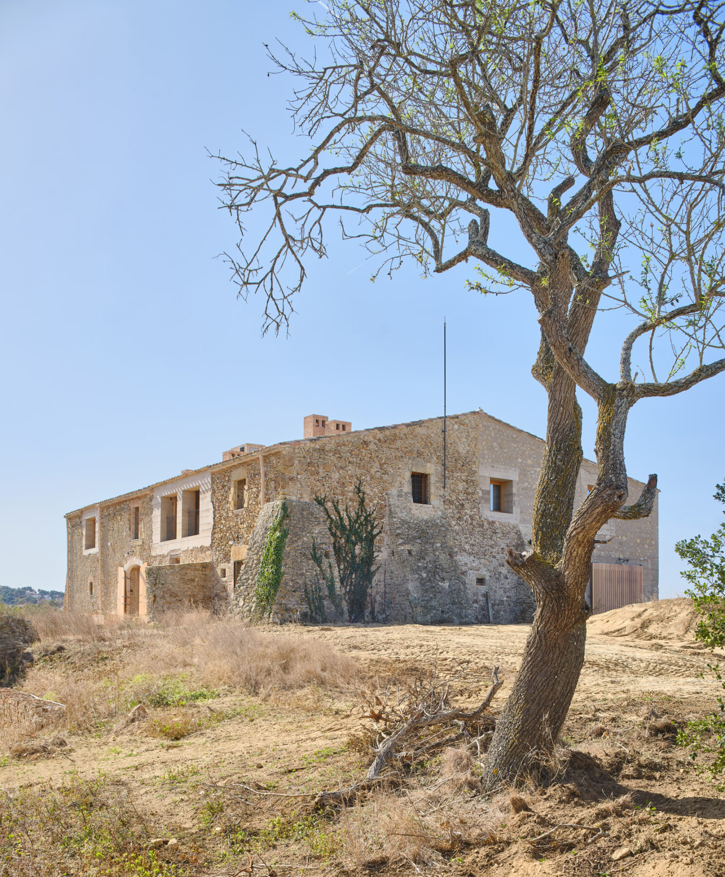 Archisearch House 1627 in Girona | by H ARQUITECTES 
