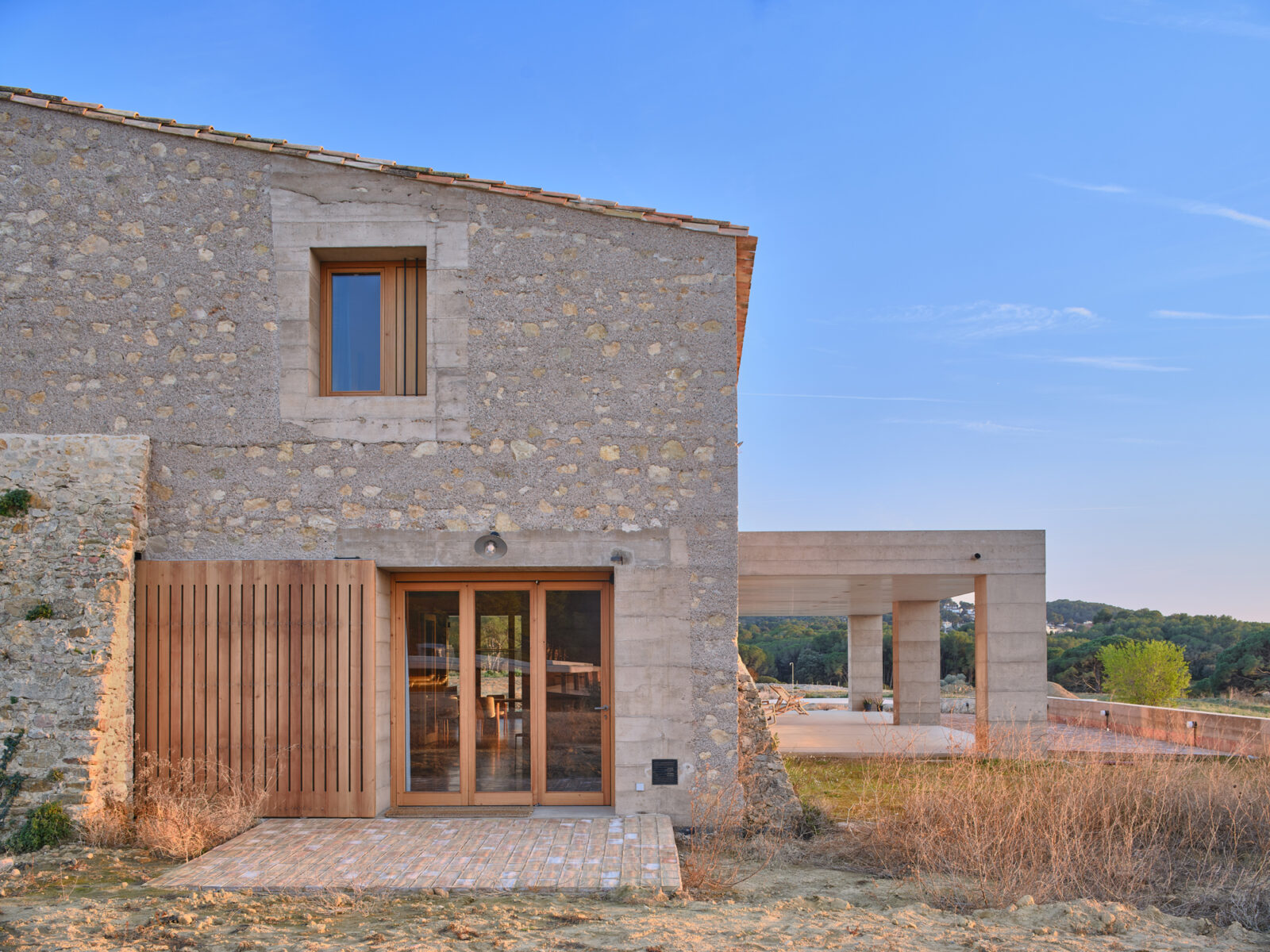 Archisearch House 1627 in Girona | by H ARQUITECTES 