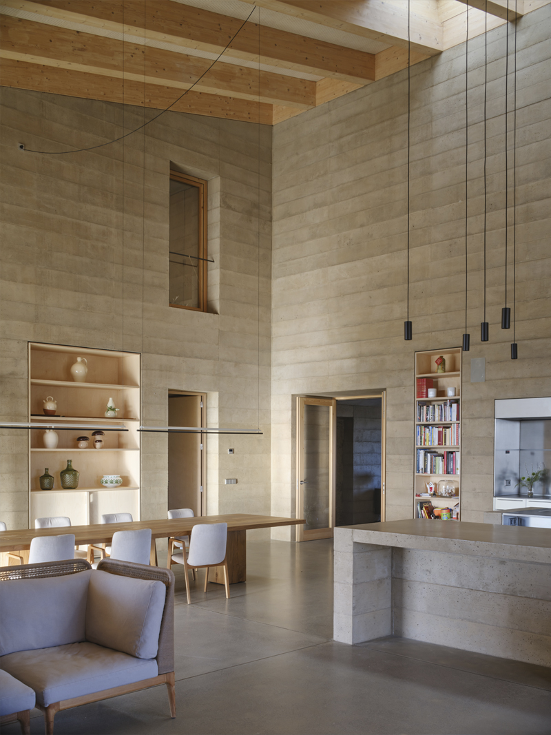 Archisearch House 1627 in Girona | by H ARQUITECTES 