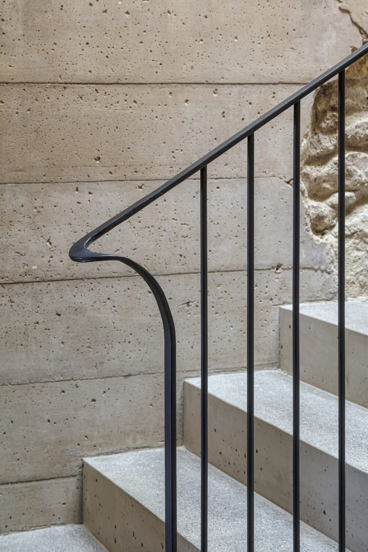 Archisearch House 1627 in Girona | by H ARQUITECTES 