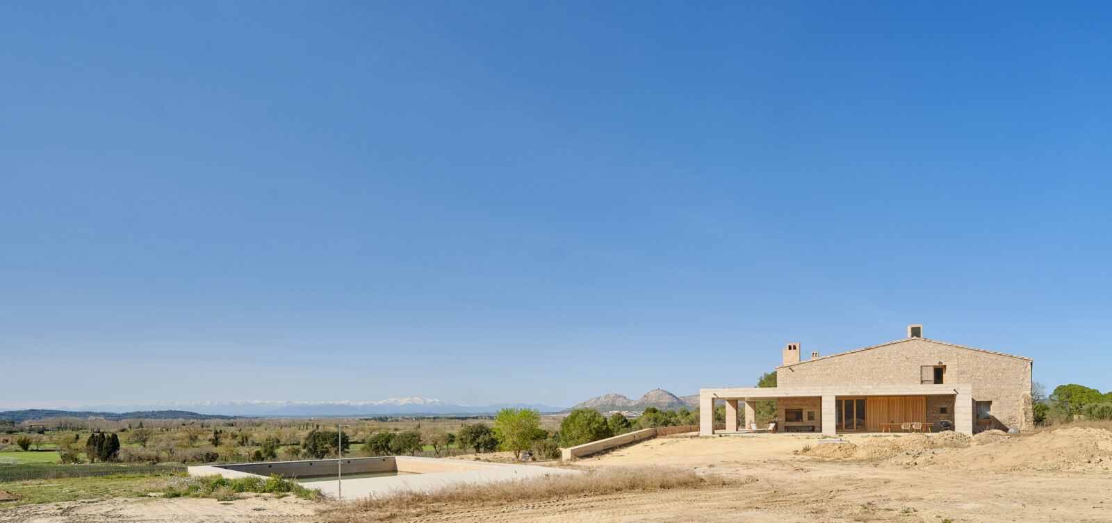 Archisearch House 1627 in Girona | by H ARQUITECTES 