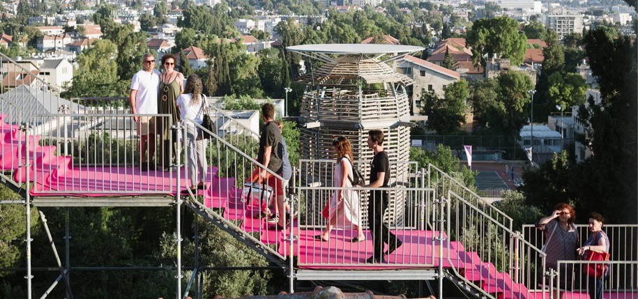 Archisearch 90 DEGREES installation by HQ Architects for Jerusalem Design Week 2019 shifts buiding's orientation