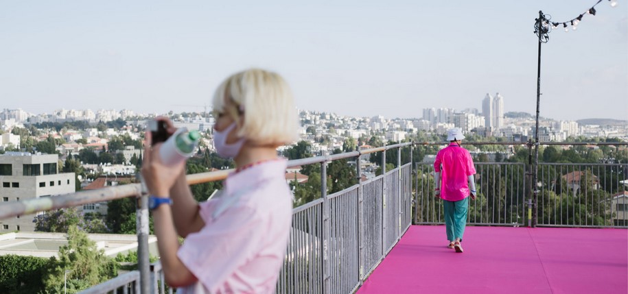 Archisearch 90 DEGREES installation by HQ Architects for Jerusalem Design Week 2019 shifts buiding's orientation