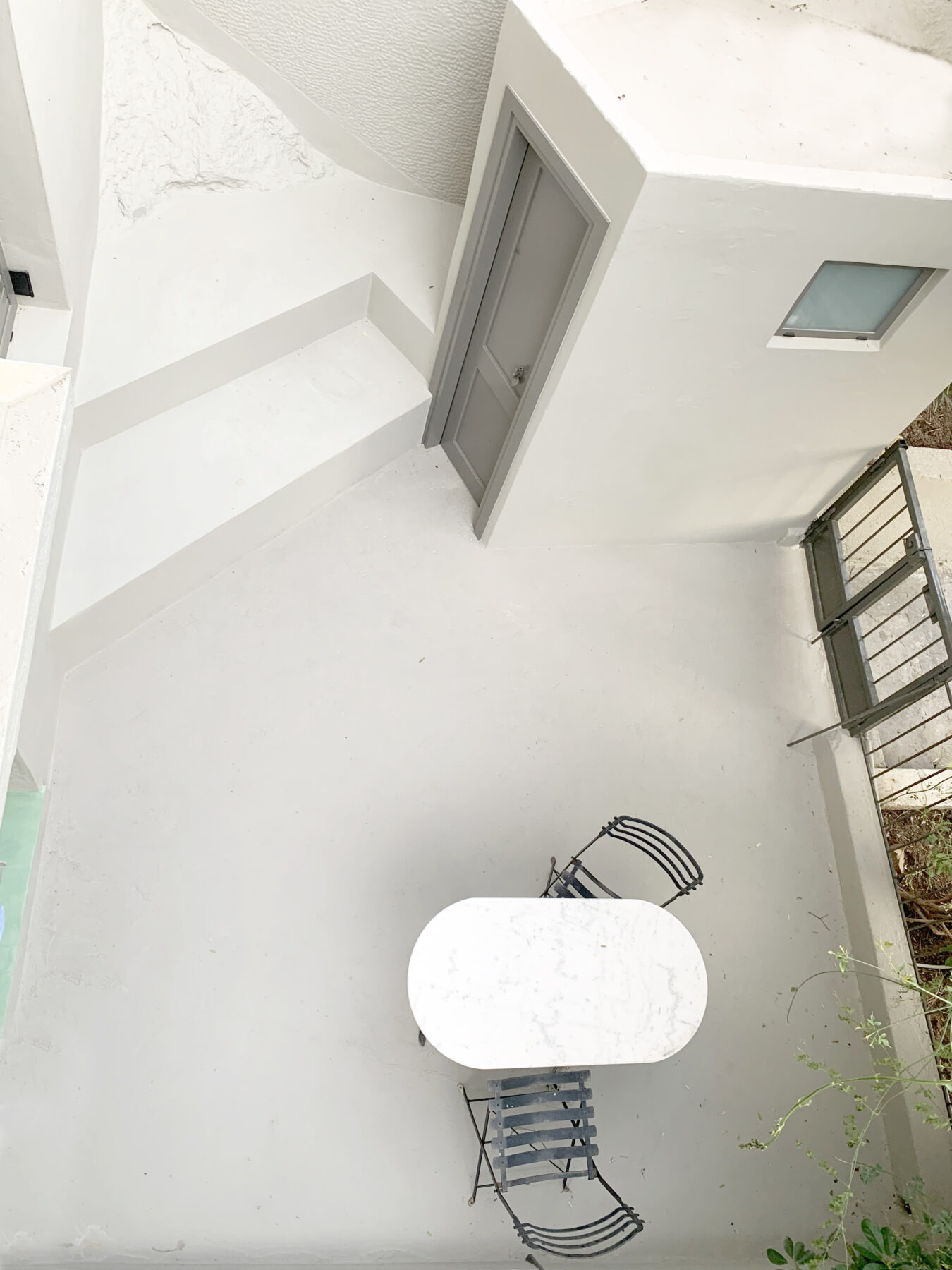 Archisearch Rock House in Ano Petralona, Athens | Efi Drakopoulou