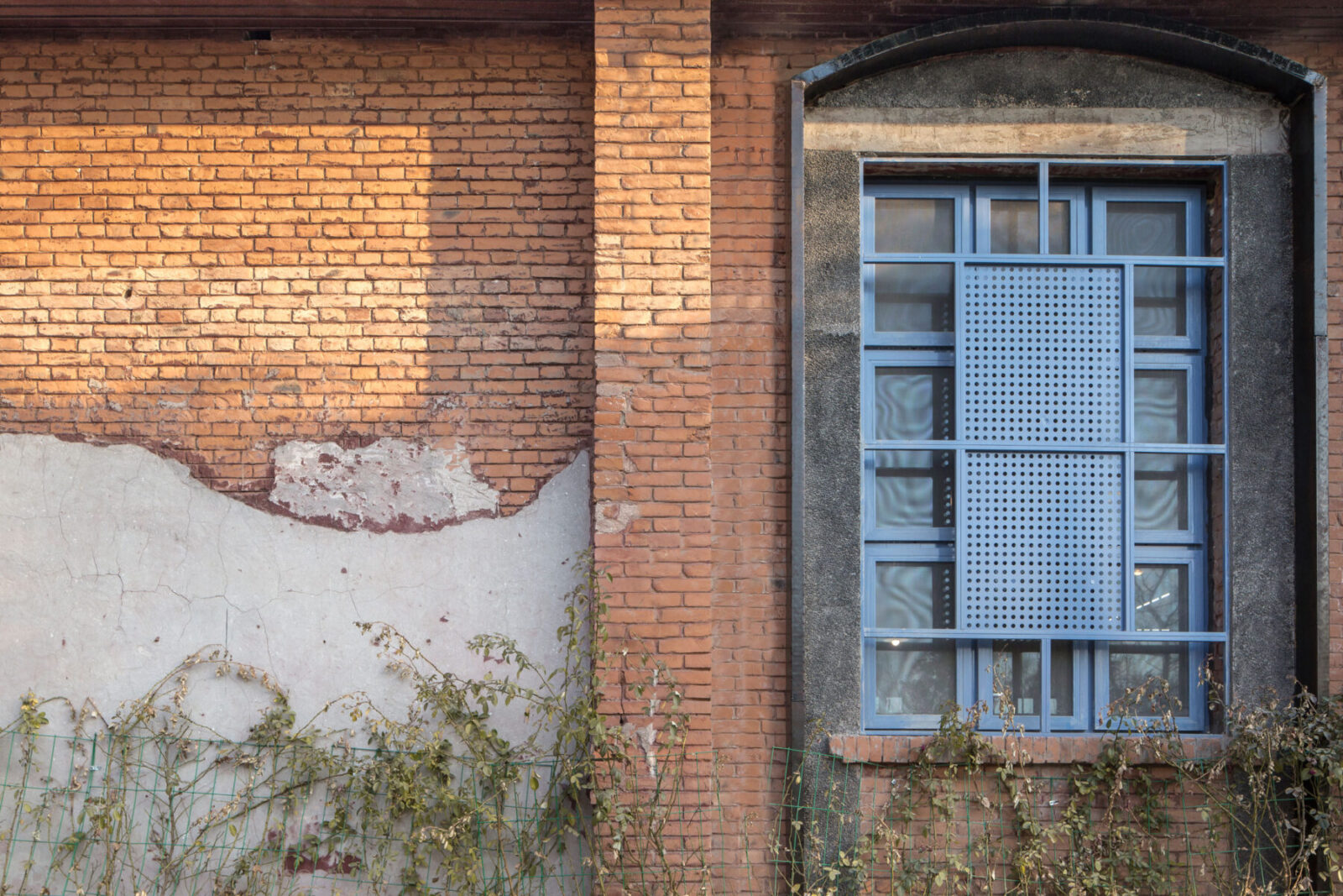 Archisearch Architect Aurelien Chen reinterprets China’s 'Red Era' in the refurbishment of 'Former miner’s canteen' in Shijiazhuang, China