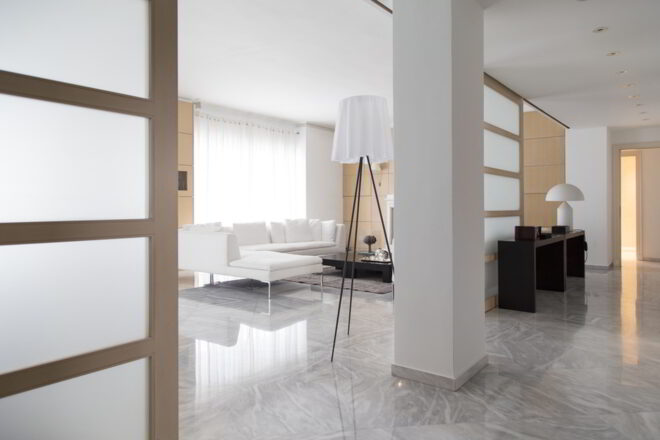 Archisearch - Ο αρχιτέκτονας Μηνάς Κοσμίδης επιστρέφει στο πρώτο του project | Επίπλωση Δελούδης