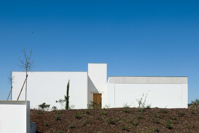 Archisearch - What’s a flat roof doing amongst the sloping ones? Pedrantil House in Portugal by Helder da Rocha Arquitectos