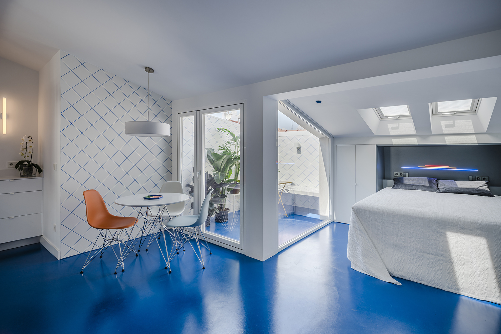 Archisearch Beach House: Renovation of an attic in the Lavapiés neighborhood | gon architects