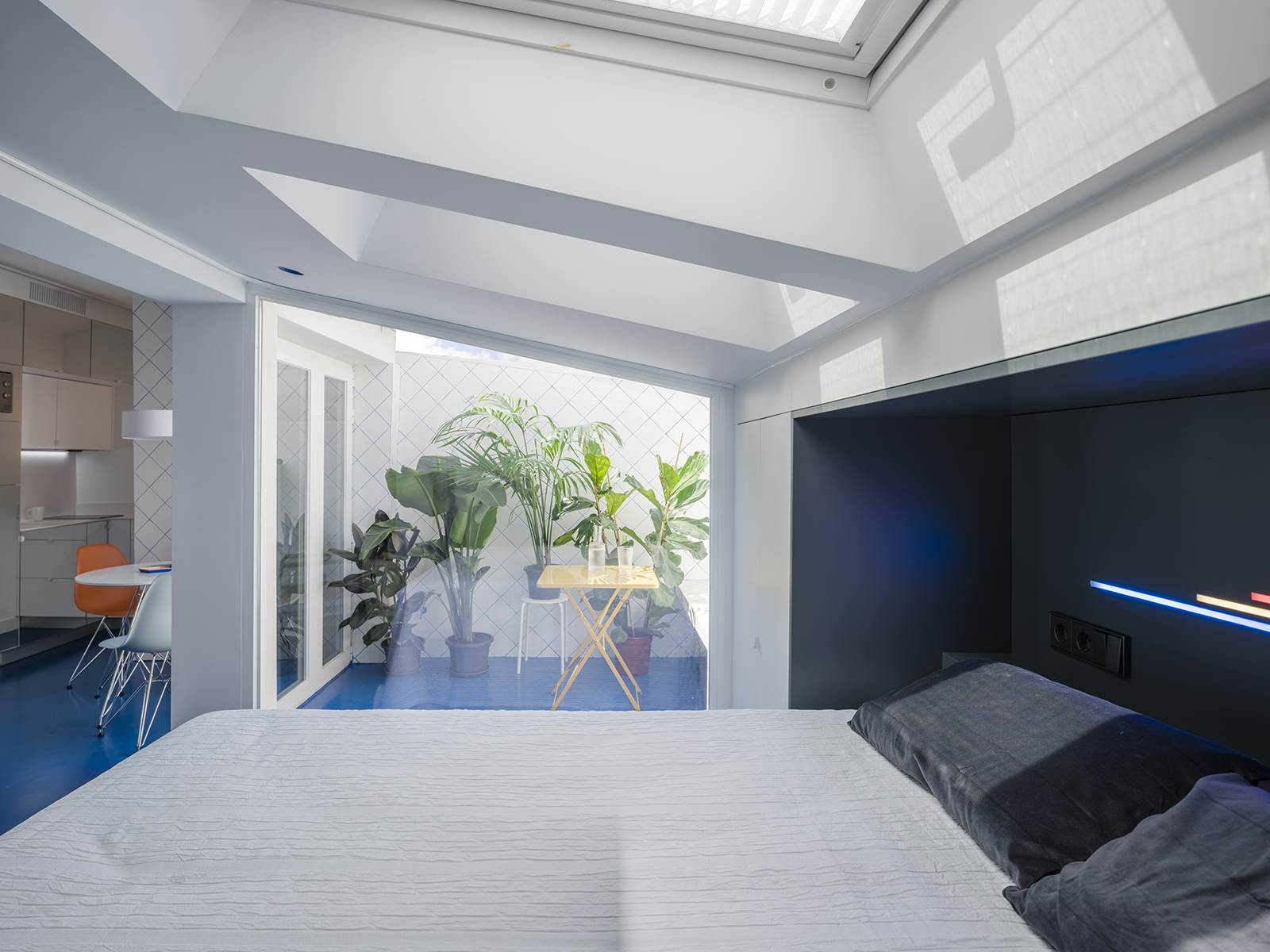 Archisearch Beach House: Renovation of an attic in the Lavapiés neighborhood | gon architects