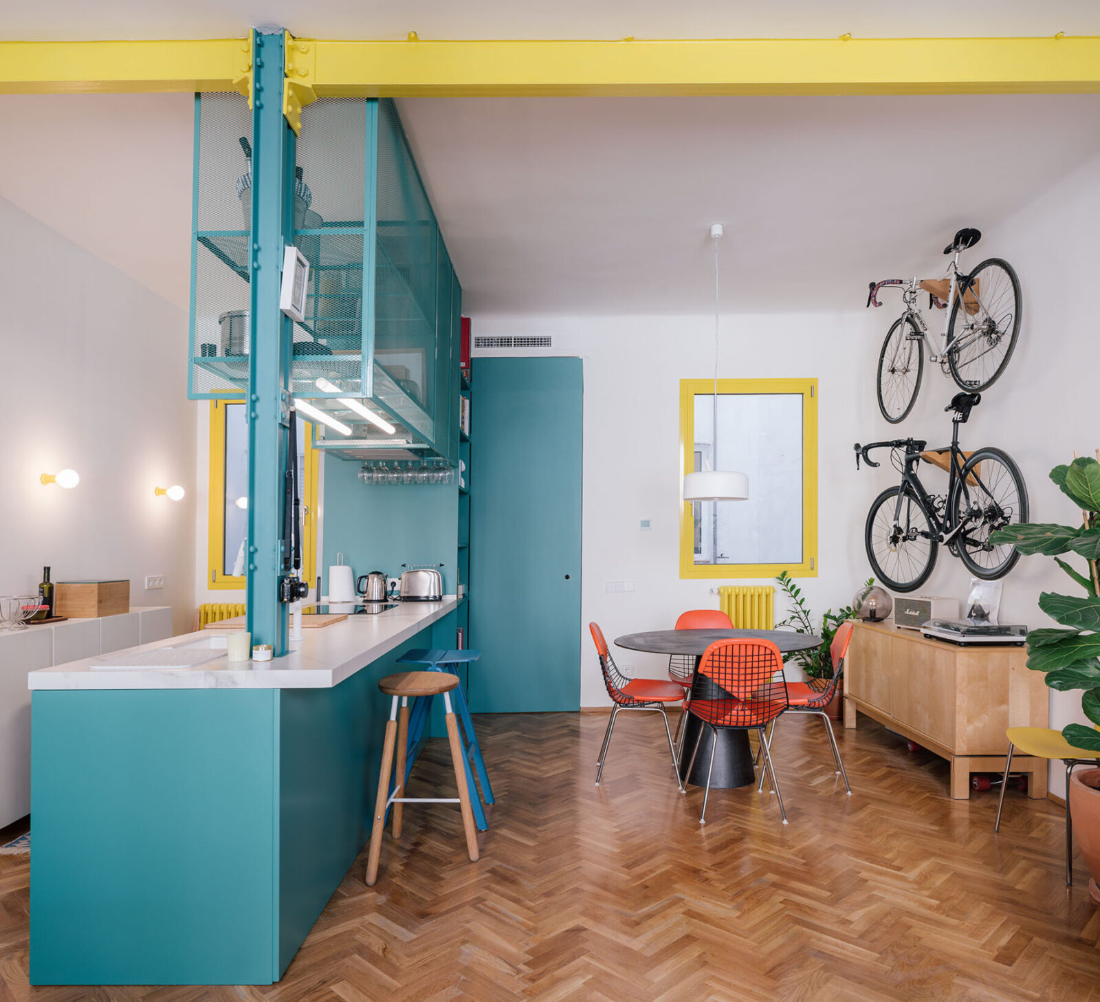 Archisearch The Magic Wall apartment renovation in Madrid, Spain | Impepinable