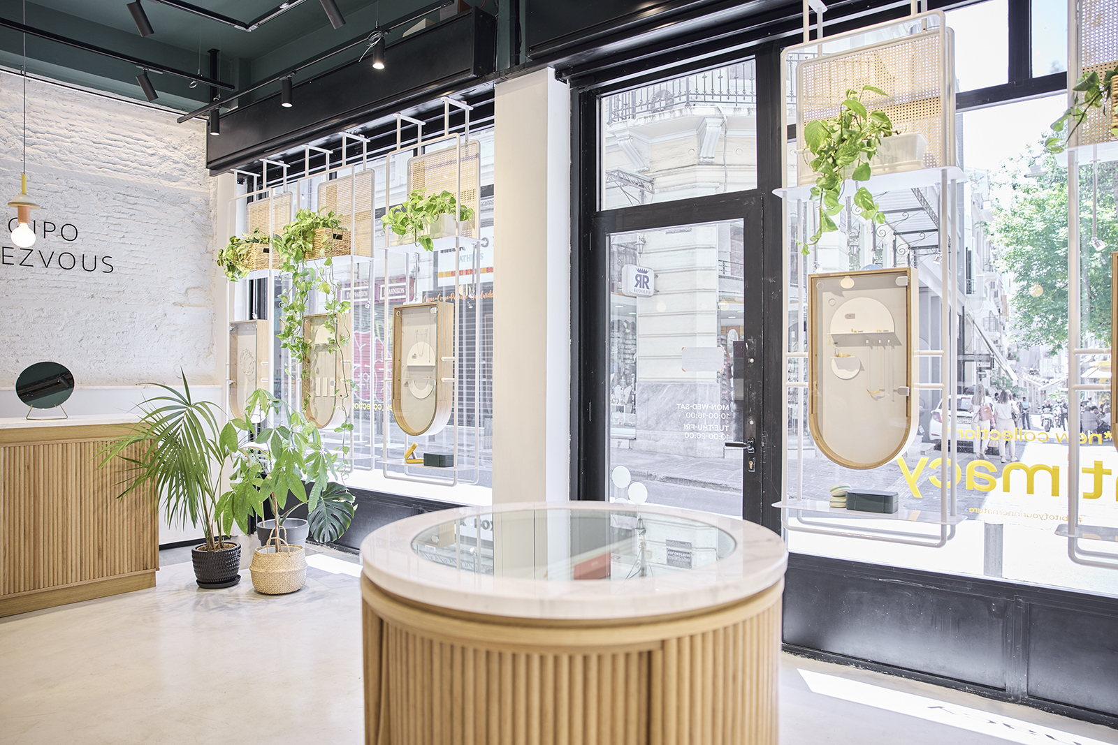 Archisearch Prigipo jewelry store in the centre of Athens | LOOPO Studio