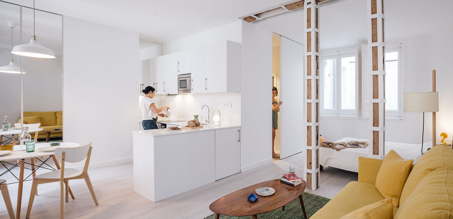 Archisearch Flat White - Renovation of an apartment to rent in Plaza de España by gon architects