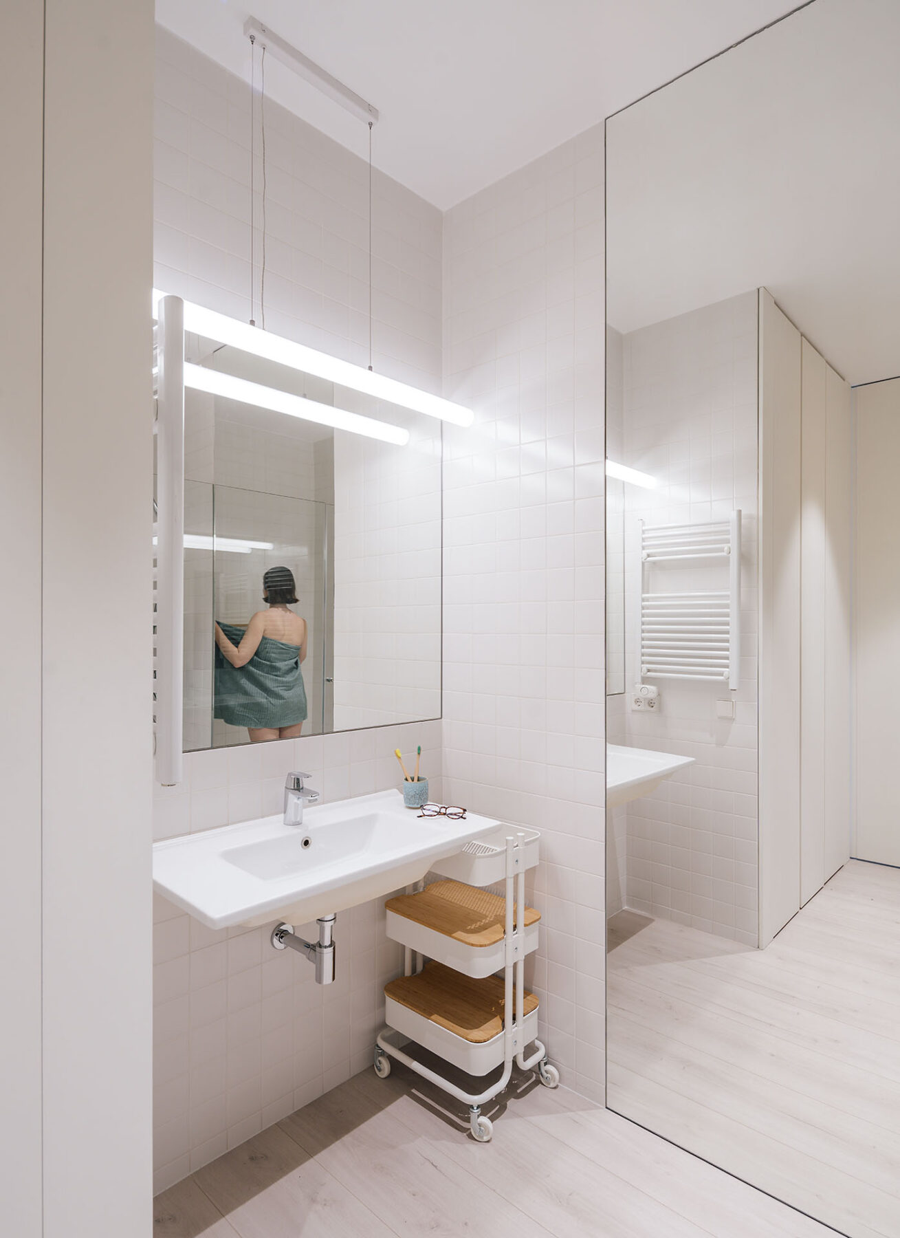 Archisearch Flat White - Renovation of an apartment to rent in Plaza de España by gon architects