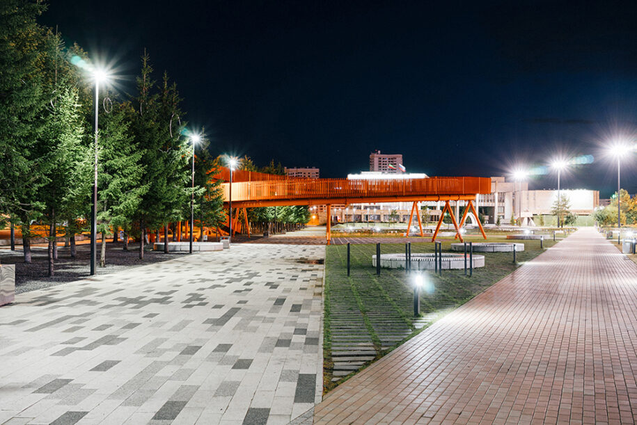 Archisearch DROM converts Azatlyk Square in Russia into a lively contemporary public space