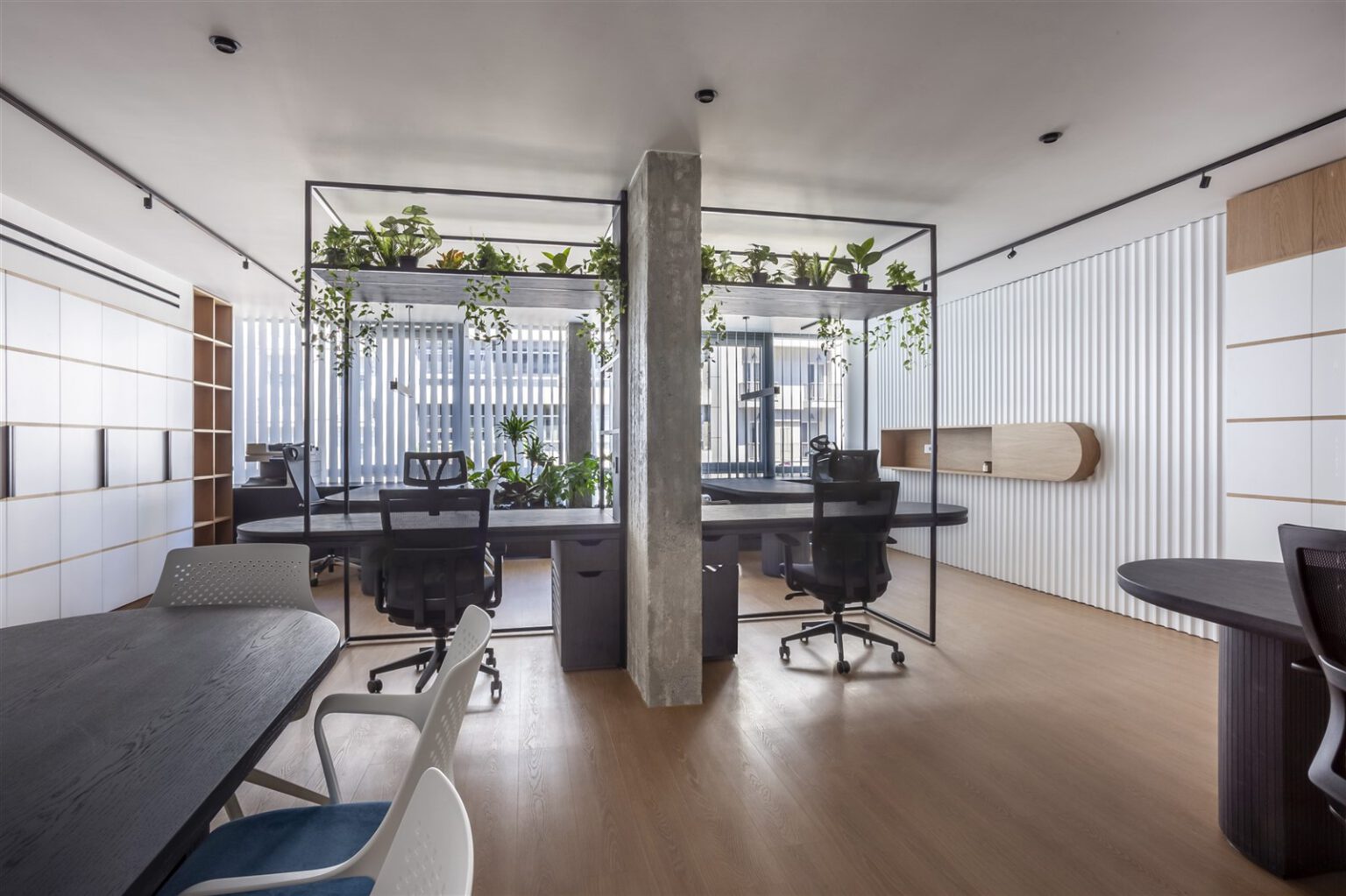 Compact Office interior remodeling in Thessaloniki | by Matheas ...