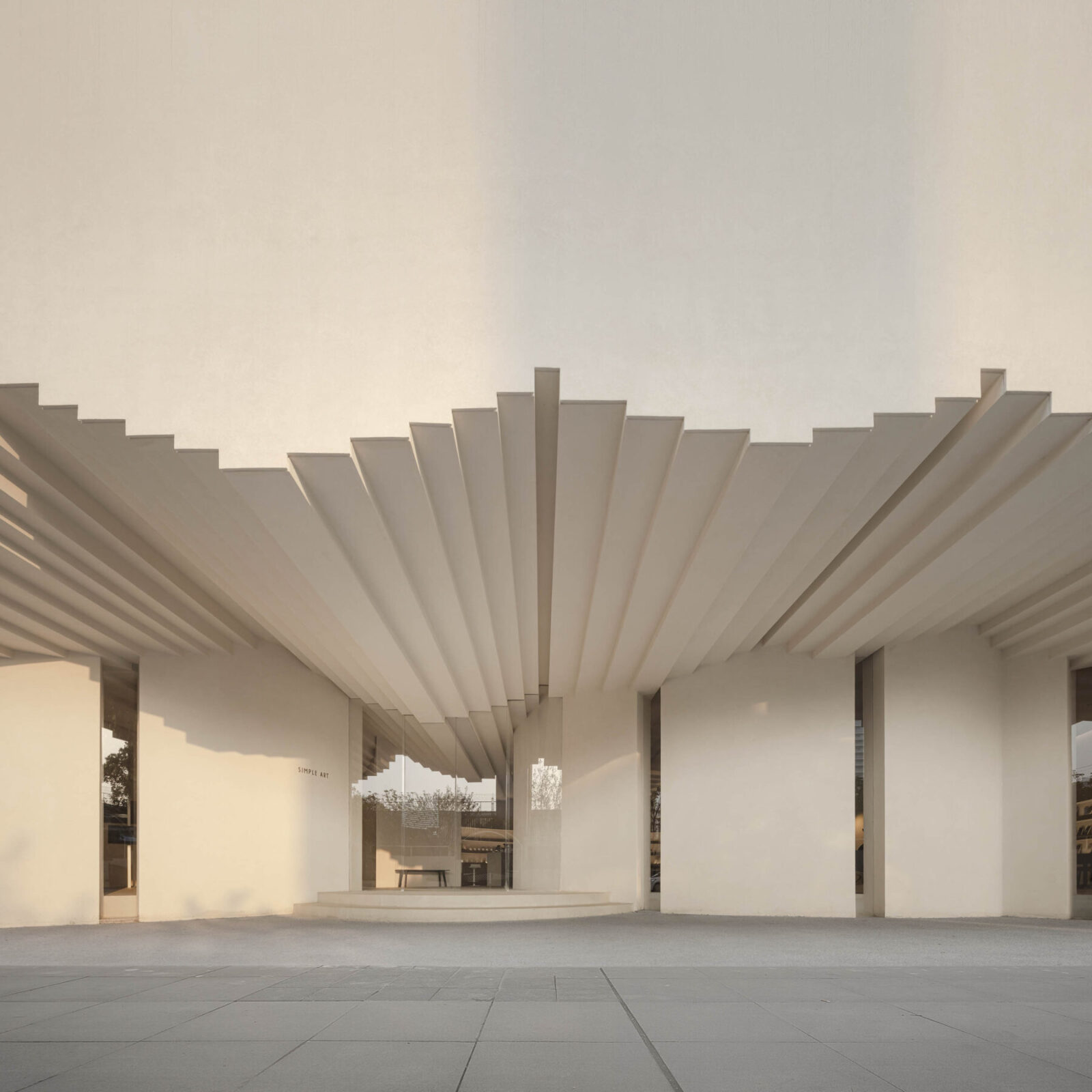 Archisearch 52_The height of the sawtooth roof reflects the cantilever distance of the structural beams ©W Workspace