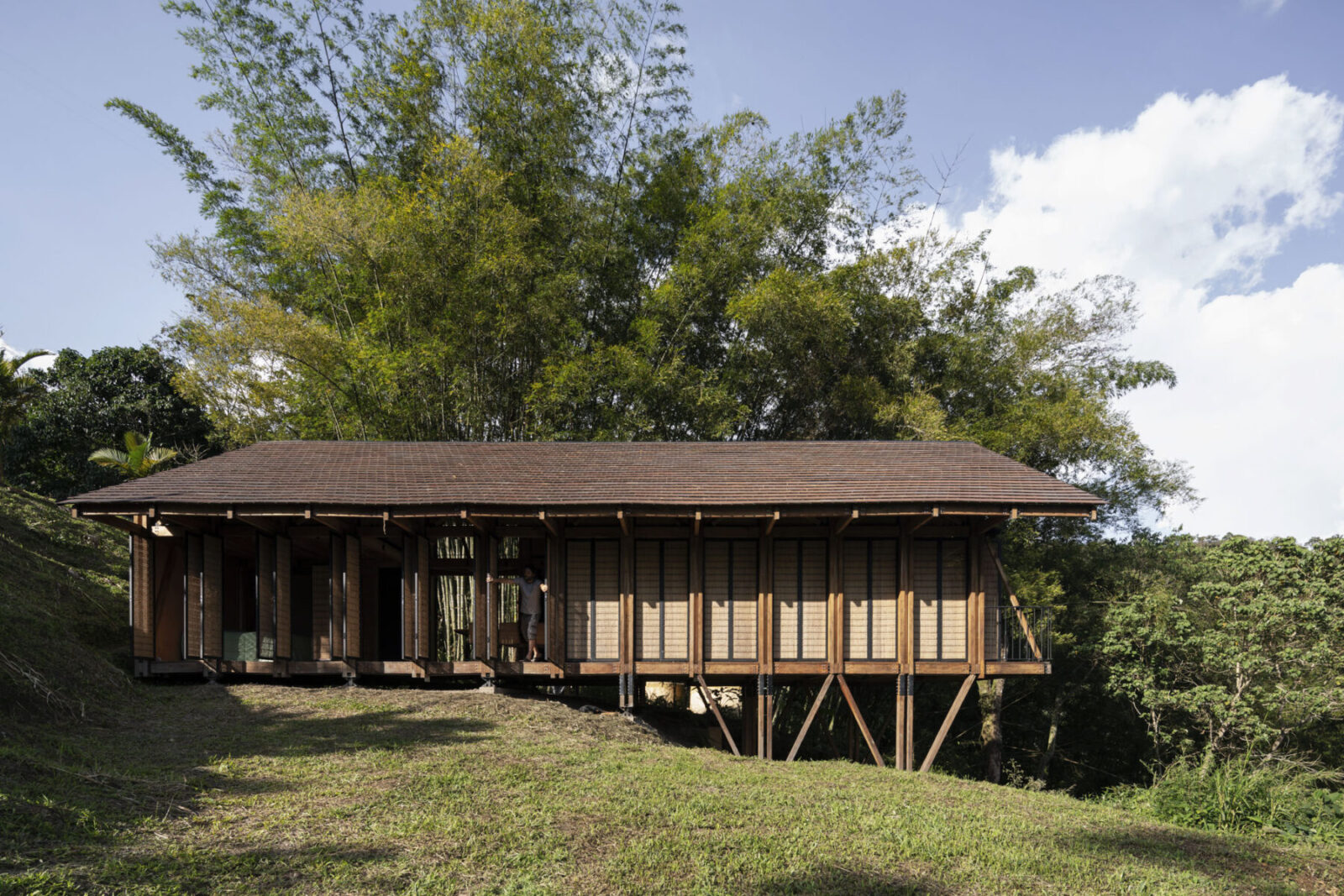 Archisearch Casa Tejida, Woven House in Cundinamarca, Colombia | by Santiago Pradilla + Zuloark