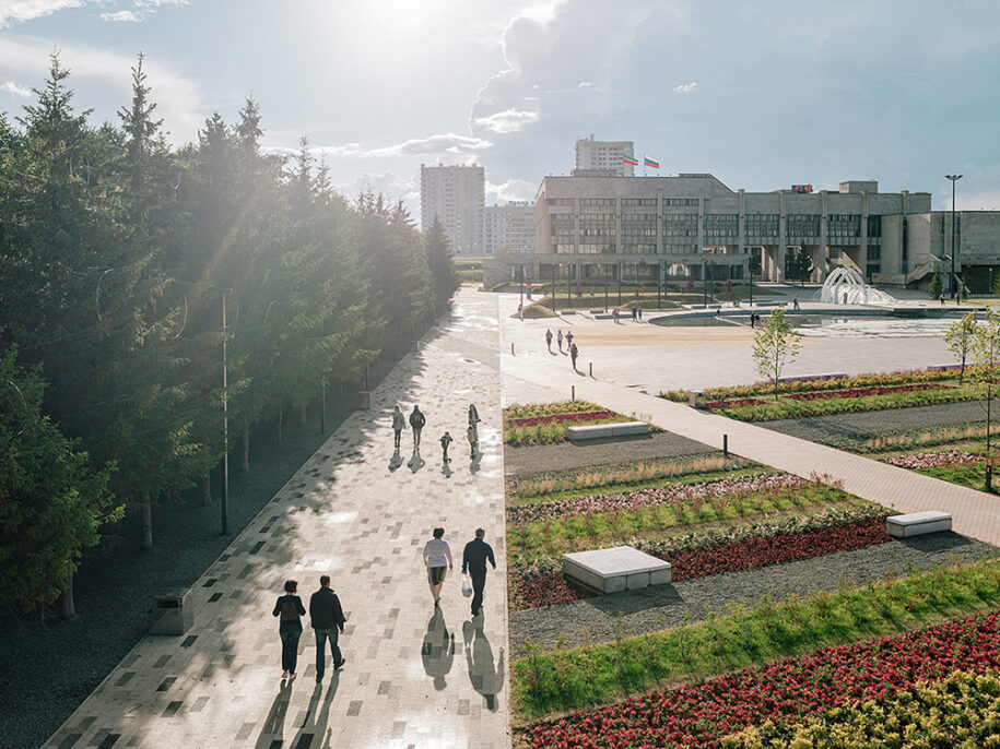 Archisearch DROM converts Azatlyk Square in Russia into a lively contemporary public space