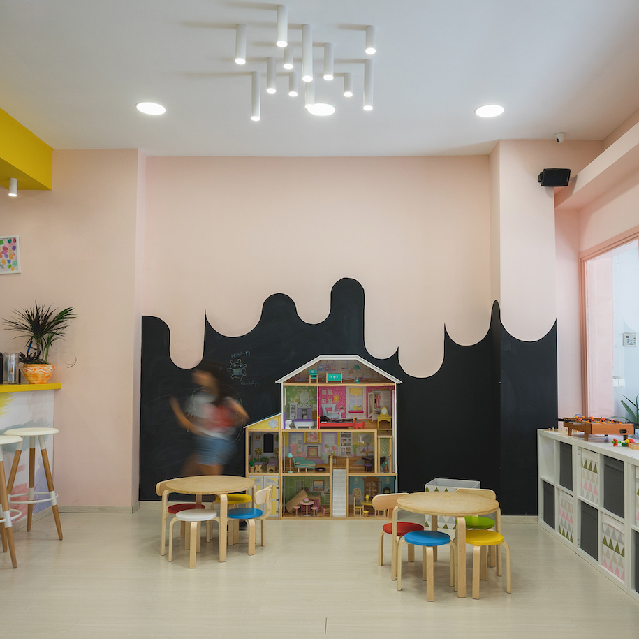 Archisearch Interior designers Ioulia Metzidaki and Nasia Pletsi created “Tempera”, a unique place for children