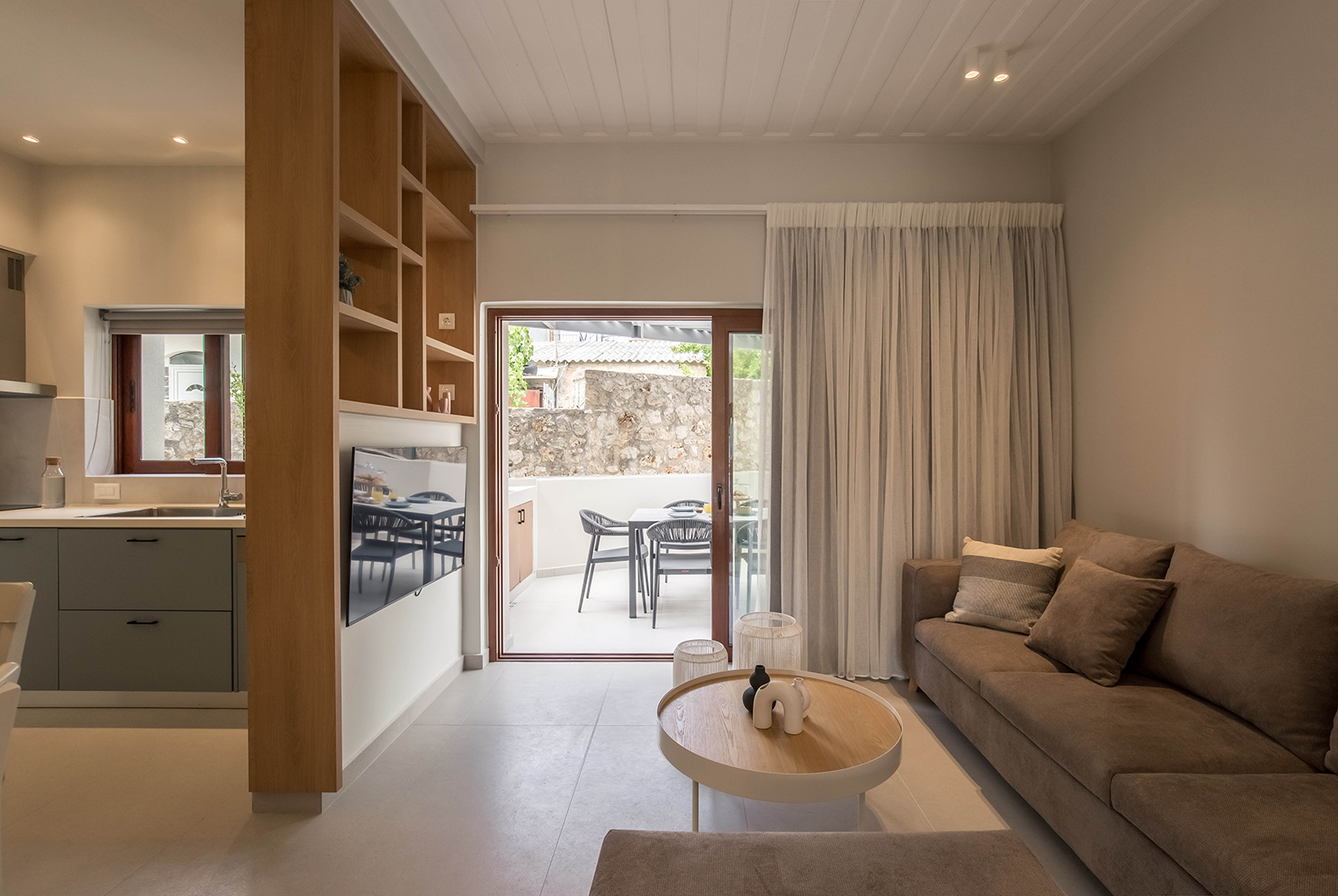 Archisearch Methexis Villa in Armenoi, Chania by Alkisti Roussou and Theodore Nikoloudakis