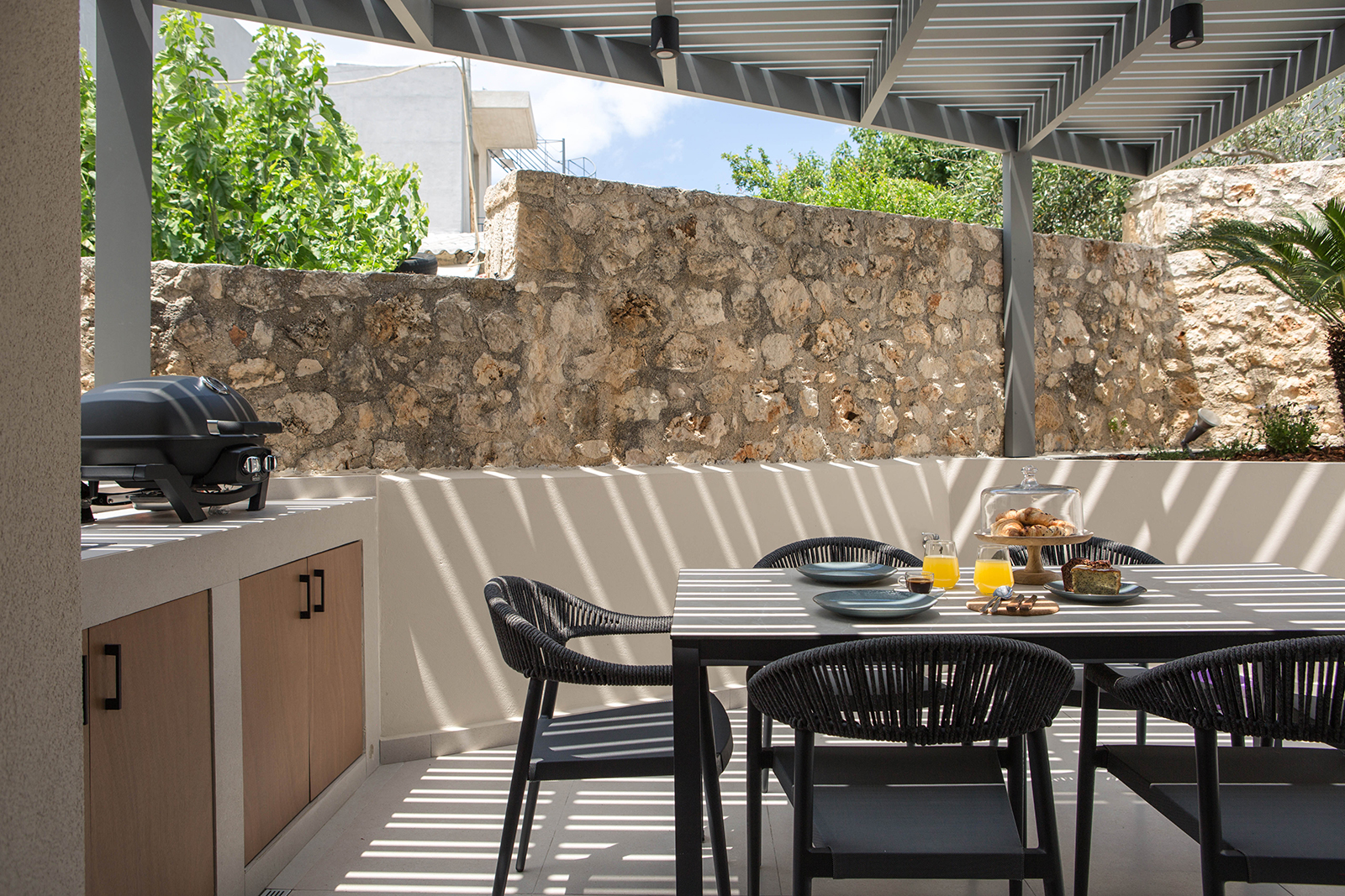 Archisearch Methexis Villa in Armenoi, Chania by Alkisti Roussou and Theodore Nikoloudakis