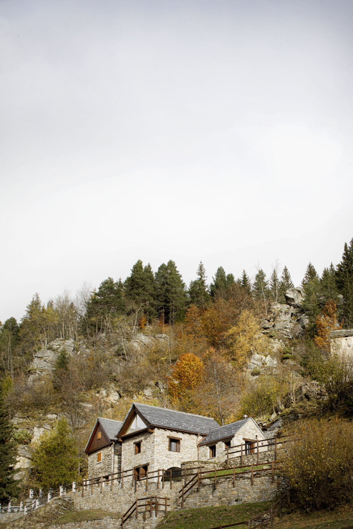 Archisearch House Cinsc: a retreat among the peaks of the Italian Alps by ATOMAA