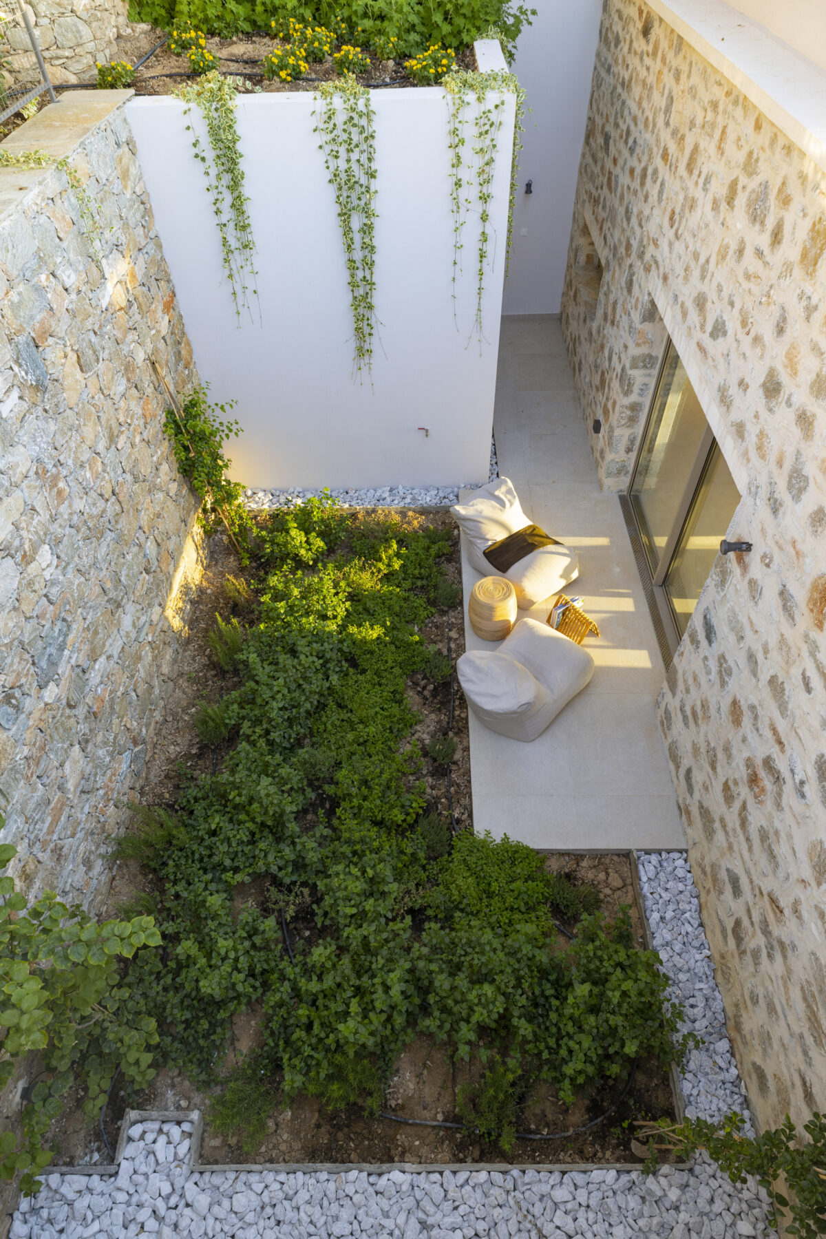 Archisearch Atrium Villas ΙΙ – 3 houses in Kehria Skiathos designed by 3harchitects.