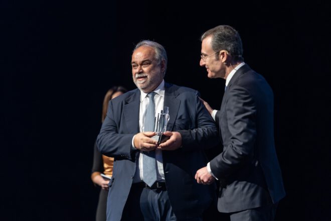 Archisearch - Ο Γεώργιος Μυλωνάς, Πρόεδρος και Διευθύνων Σύμβουλος της ALUMIL, αναδείχθηκε κορυφαίος «Διεθνώς Αναπτυσσόμενος Επιχειρηματίας» της χρονιάς από την Ernst & Young