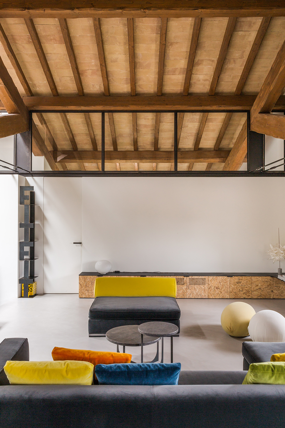 Archisearch In the countryside in Rome: Alvisi Kirimoto designs the domestic landscape of a farmhouse with a rock soul