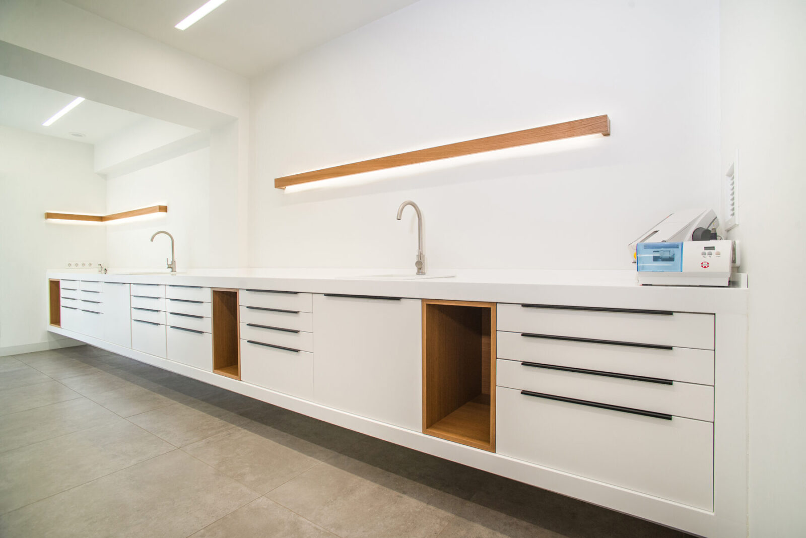 Archisearch Dental Clinic in Thessaloniki, Greece | Amalgama Architects