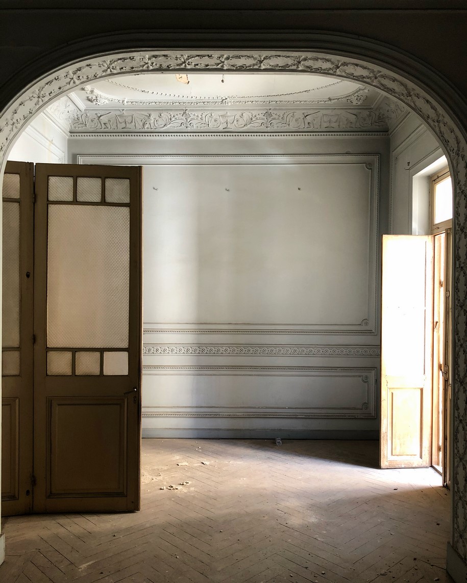 Archisearch Athens mon amour: η γοητεία της νοσταλγικής Αθήνας  στο Instagram | Συνέντευξη με την Άντζελα Λιαρίκου