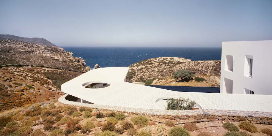 Archisearch Avlakia House by ARP blends with the topography of Antiparos island