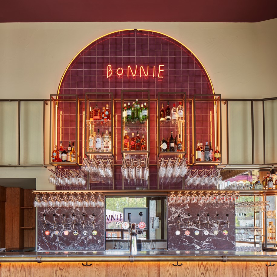 Archisearch Studio Modijefsky transformed a classic Amsterdam venue into Bonnie: a finest, traditional bistro bar