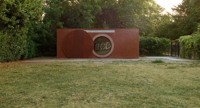 Archisearch - THE ARCHERY HOUSE questions the role of a building in the middle of urban nature |   Boman architecture studio