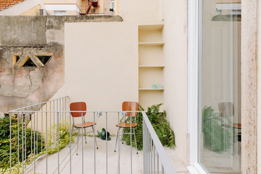 Archisearch MARIA apartment renovation in Lisbon, Portugal | BUREAU
