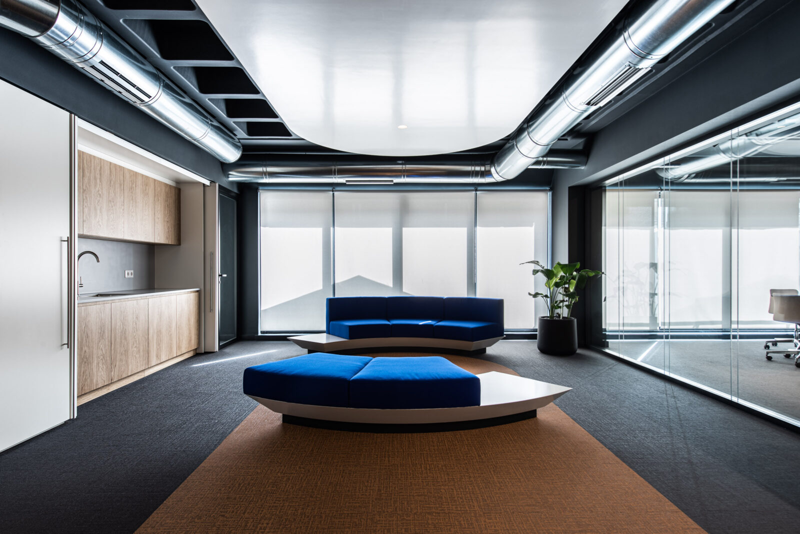 Archisearch BASEBLUE Office renovation in Piraeus | by R.C.TECH
