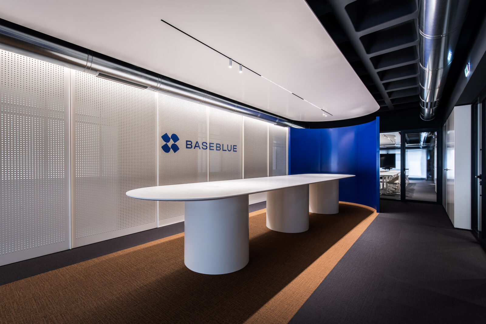 Archisearch BASEBLUE Office renovation in Piraeus | by R.C.TECH